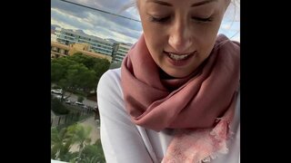 ���ూకు మీధ వేలితోరుద్ధడమ్ క్లైమాక్స్ లో ఒక majorcan హోటల్ గ్యాలరీ!