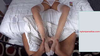 Jum neylon oyoqlari asosida